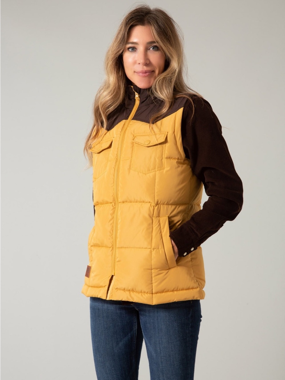 NWT Womens XXL Kimes Ranch Wyldfire Yellow Vest with Dark Brown Yoke